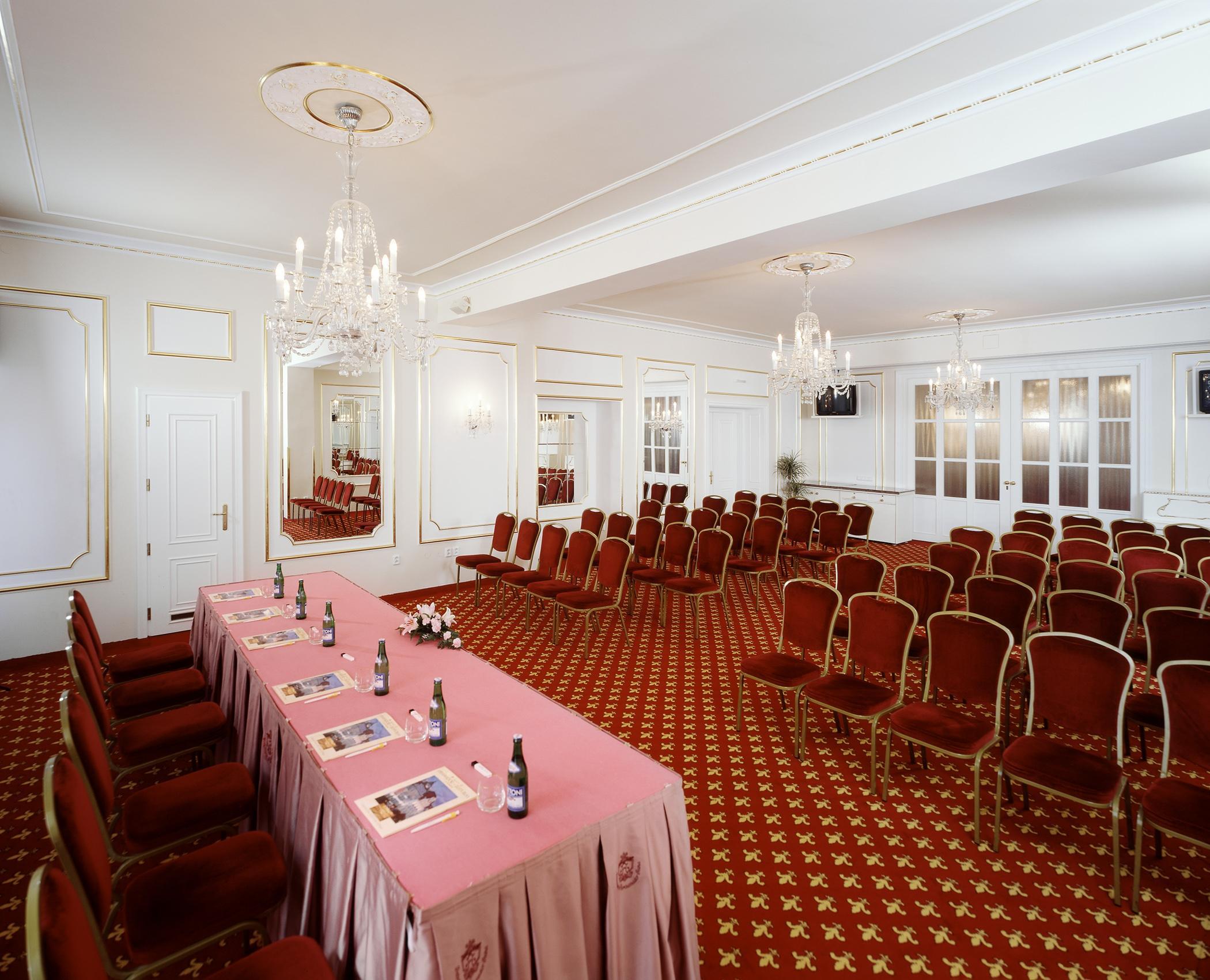 Ambassador Zlata Husa Прага Екстериор снимка The ballroom
