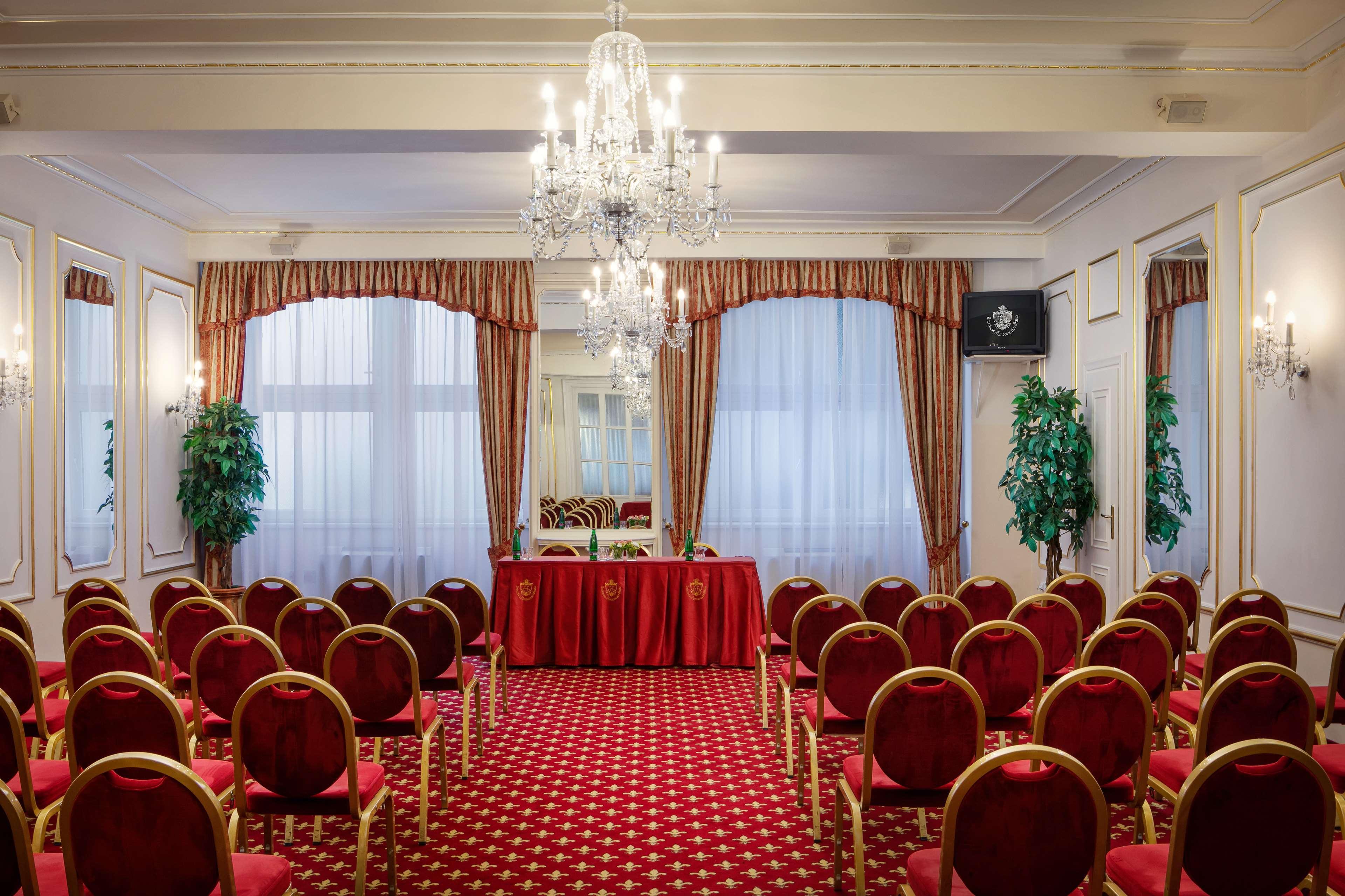 Ambassador Zlata Husa Прага Екстериор снимка The ballroom