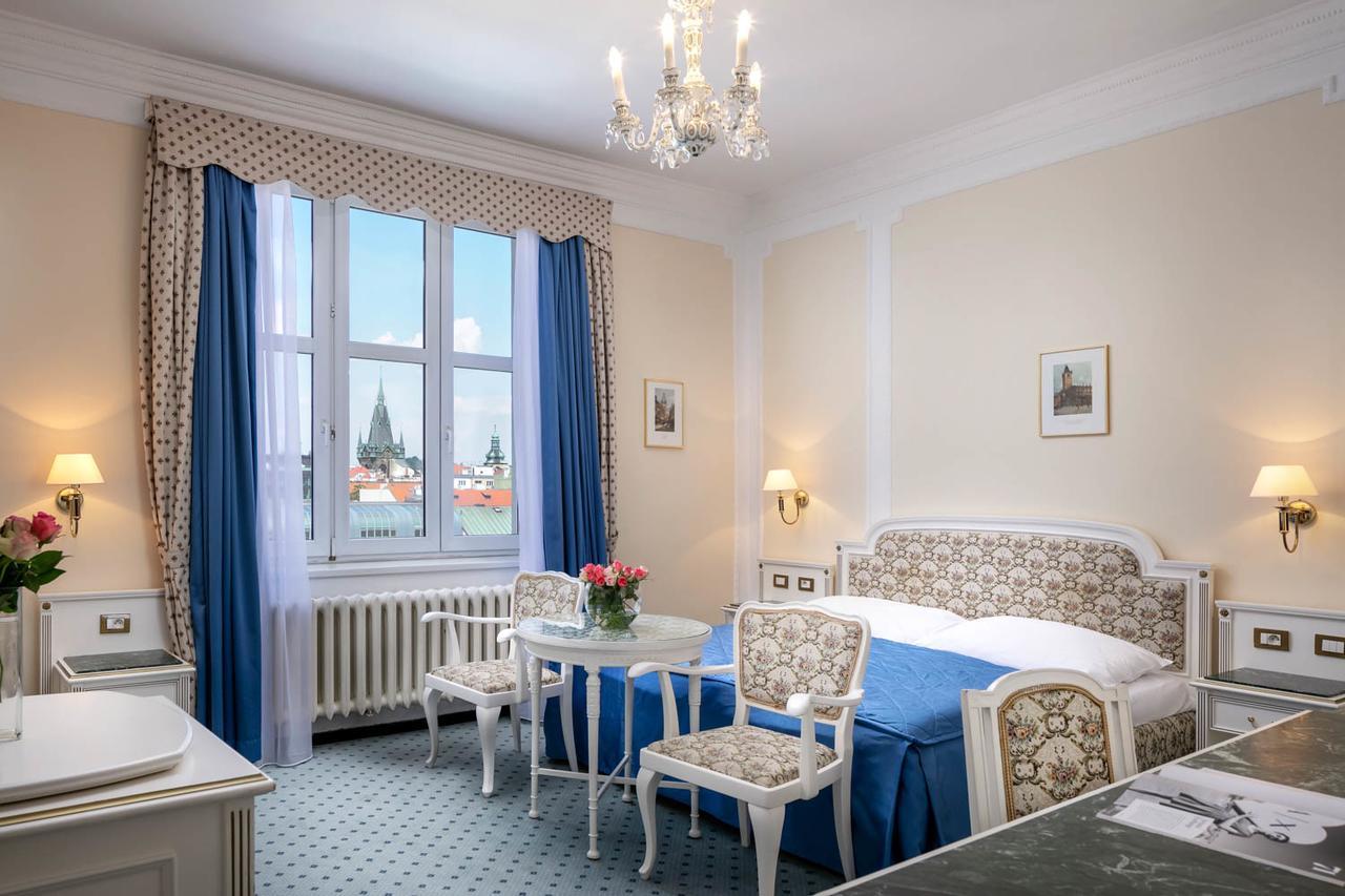 Ambassador Zlata Husa Прага Екстериор снимка A room at the hotel
