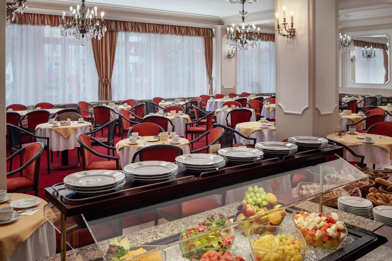 Ambassador Zlata Husa Прага Екстериор снимка Restaurant